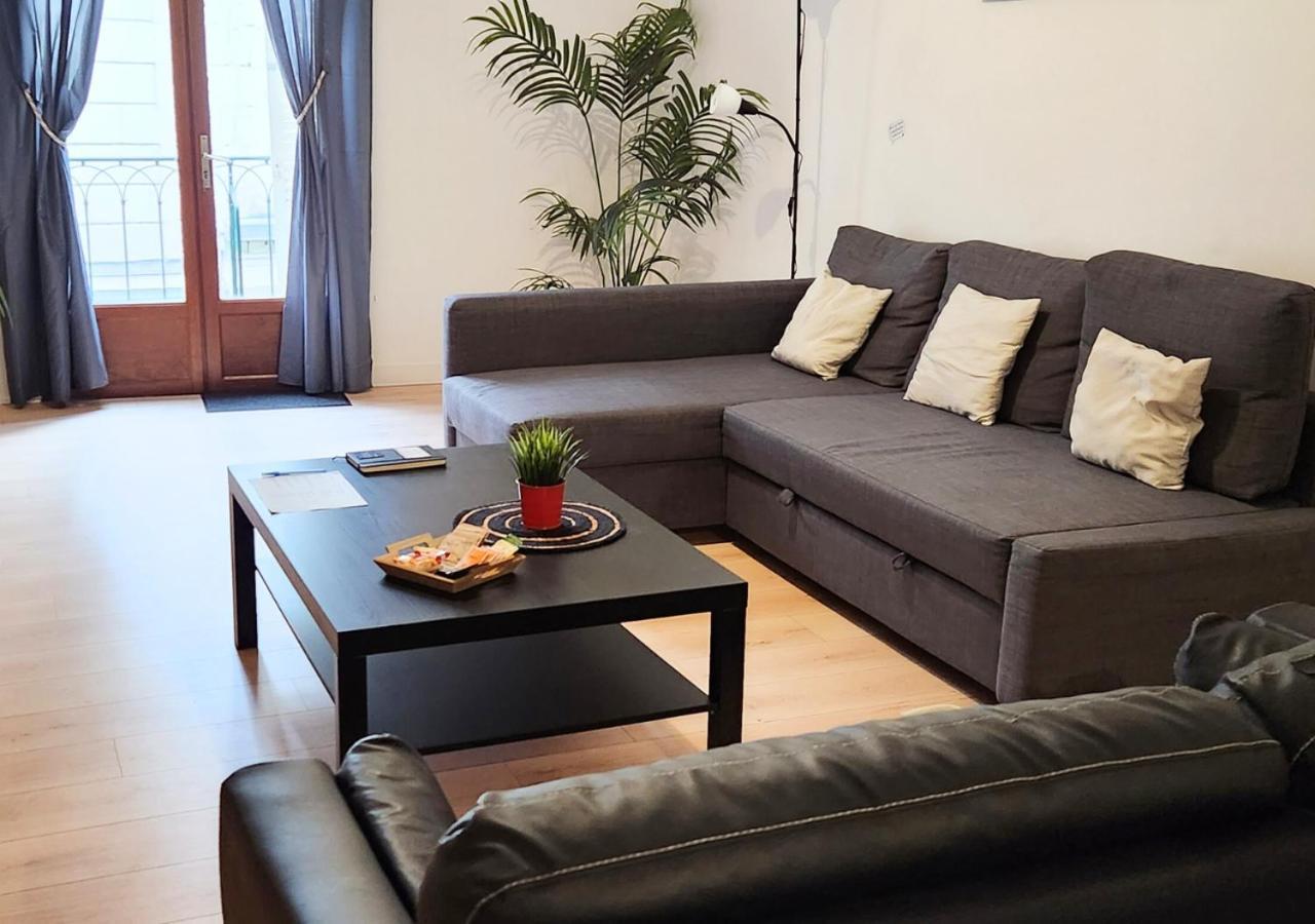 "Colbert Triplex" 3 Chambres - Balcon - Patio - Cathedrale Tours Exterior photo
